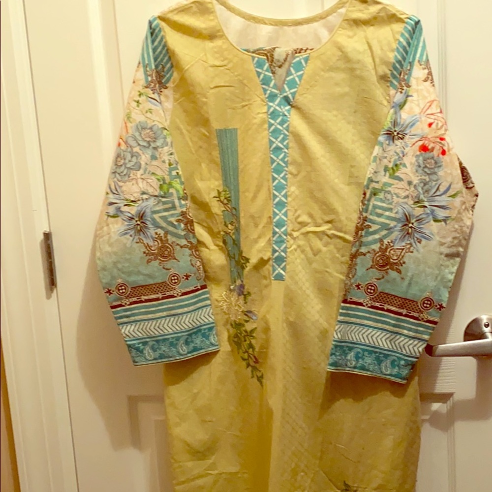 NWT Pakistani Clothes 3 Piece